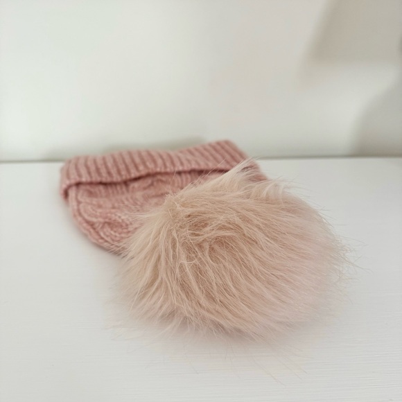 BNWT! Loft Soft Blush Pink Cable Pom Pom Beanie - Picture 3 of 5